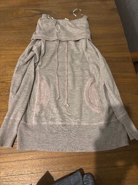 AKINI Size S, Womens Sweater